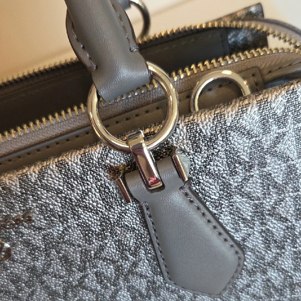 Michael Kors Gray Signature MK Medium Zip Satchel Crossbody - Picture 5 of 12